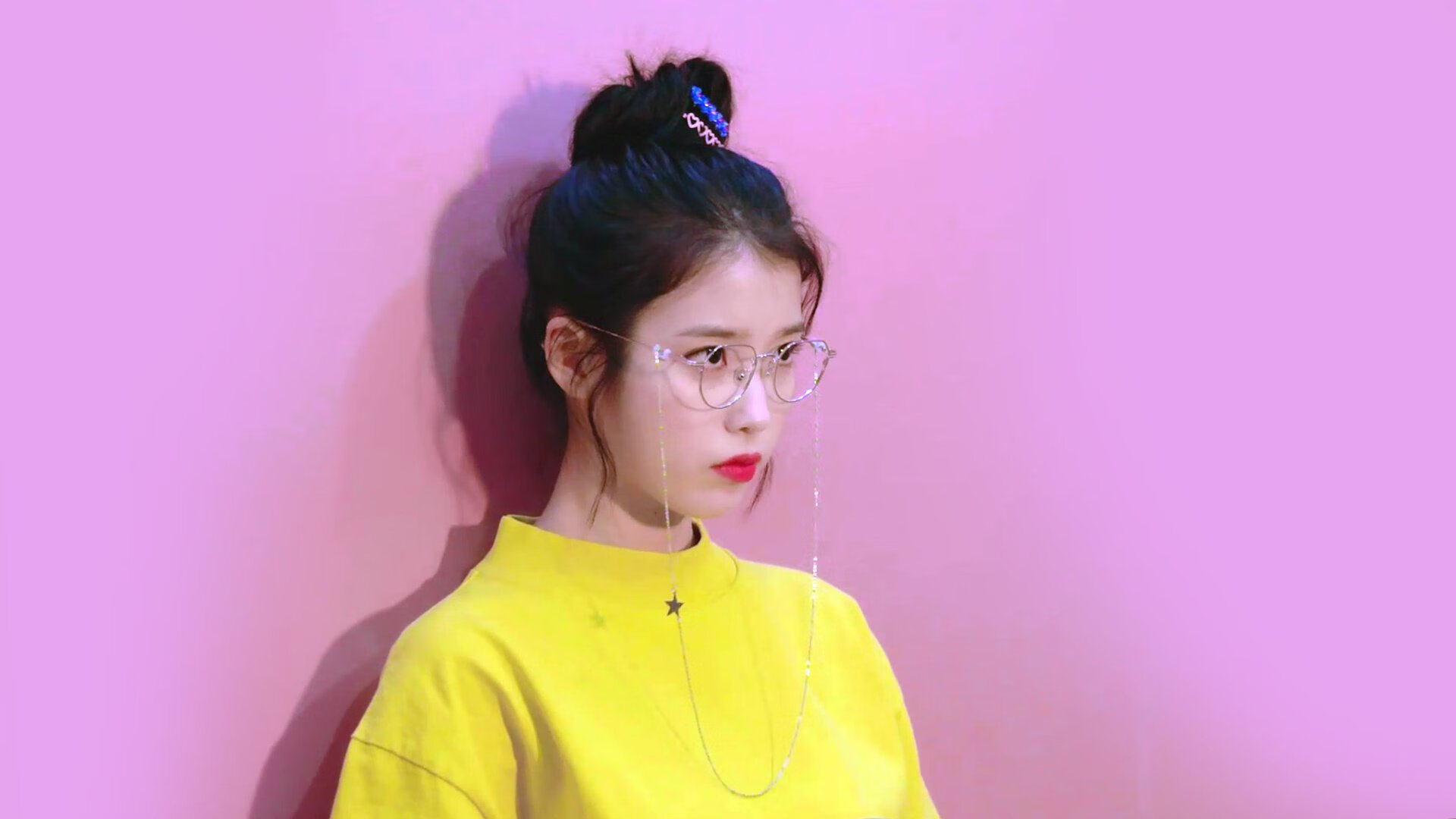 爱游戏体育在线赛事-【攻守平衡】顶级运动员利用战术实现全场掌控，攻守兼备的足球运动员